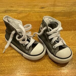 Converse All Stars Kids - Size 5 US